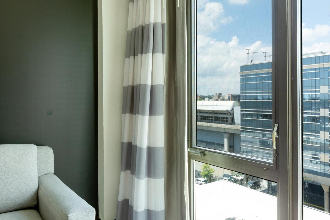 Hotel Ninety Five - Jfk Airport New York Exterior photo